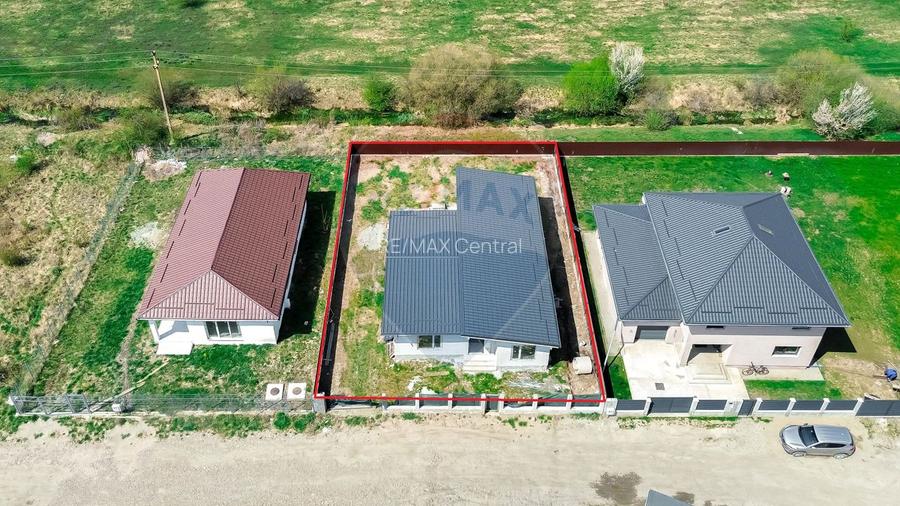 Casă cu 4 camere de vânzare, 130mp utili, teren 600mp in Harman - 31