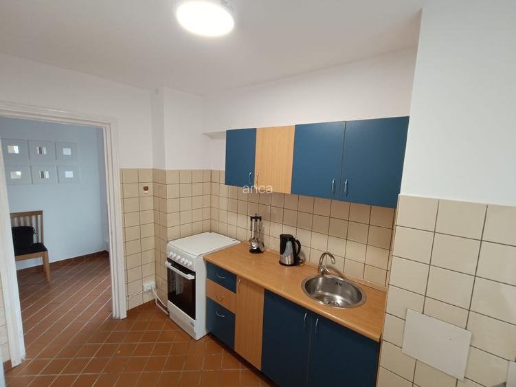 Inchiriez Garsoniera Bld Decebal  42mp - 5