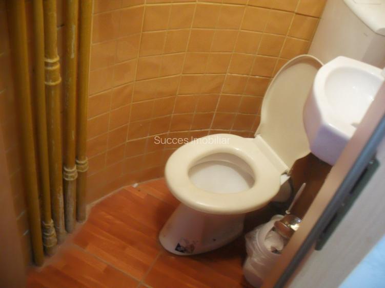 ,3 cam in vila,2 intrari,parter,PARCARE 2 -3 AUTOTURISME, - 8