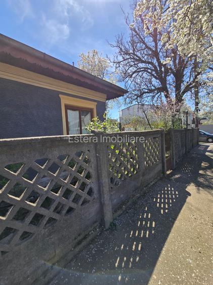 CASĂ DE VÂNZARE CU 3 CAMERE IN ZONA BUCUREȘTI-NOI SEC.1 - 3