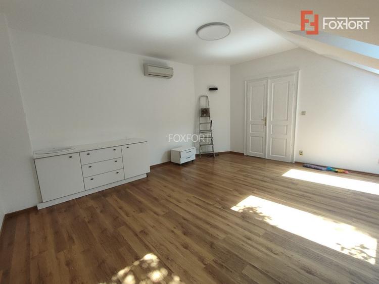 Ture in cabinet medical de inchiriat in incinta DENOVOCLINIC  - 13