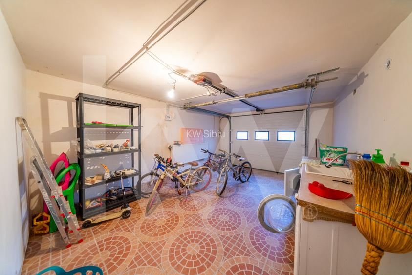 Vila cu 5 dormitoare si gradina generoasa, perfecta pentru familia ta! - 24