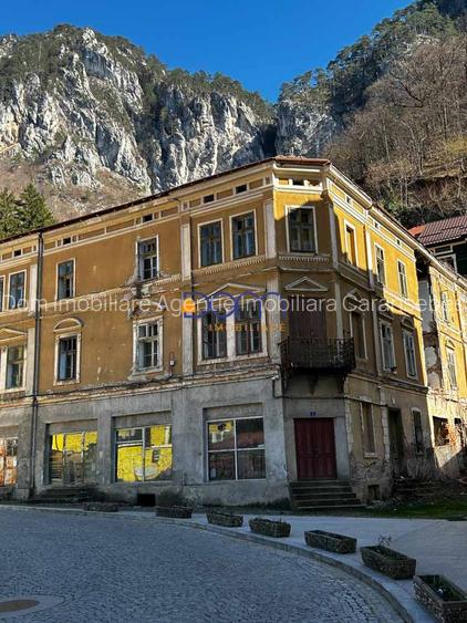 Oportunitate investitie in centrul istoric Baile Herculane - 2