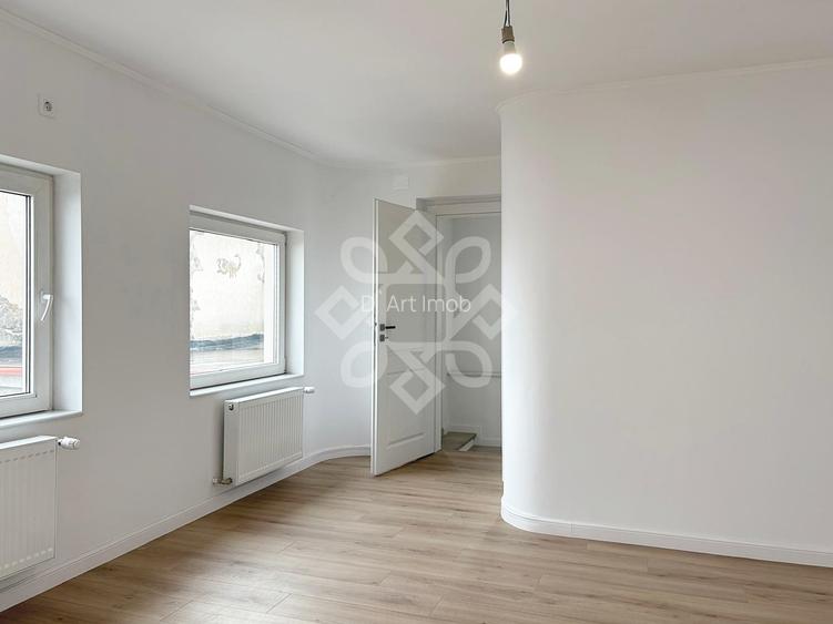 Apartament pe doua niveluri cu terasa, strada Vasile Alecsandri - 13