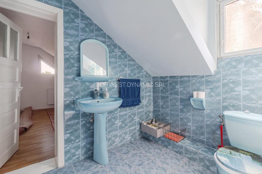 Casă spațioasă P+E, Santăul Mic com. Bors - 20