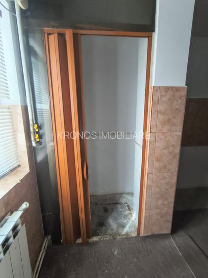 POARTA 6 APARTAMENT CU 3 CAMERE  LIBER GAZE 68 MP PRET 112000 EURO - 12