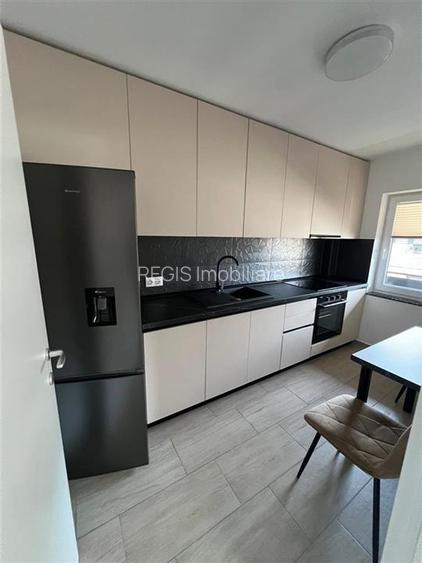 Apartament 3 camere decomandat, Parcare inclusa, Zona Tractorul, Brasovul - 11