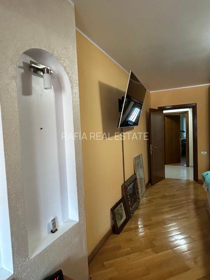 Apartament cu 3 camere in zona istorica a orasului!!! - 9