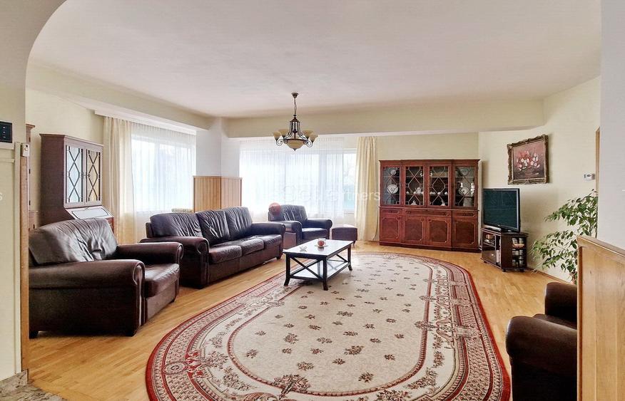 Suprafata Generoasa Acces Facil - 4