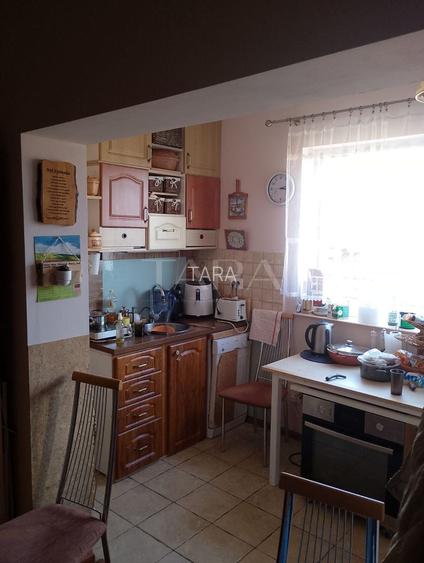 Apartament la casa, curte interioară,  foișor cu grill. - 2