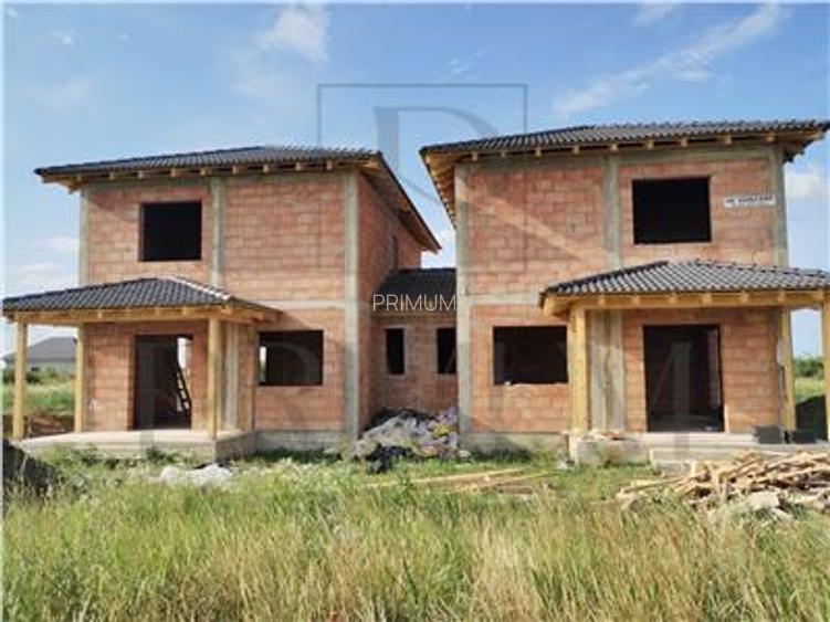 Duplex despartit prin camera tehnica - langa asfalt - compartimentare excelenta - 2