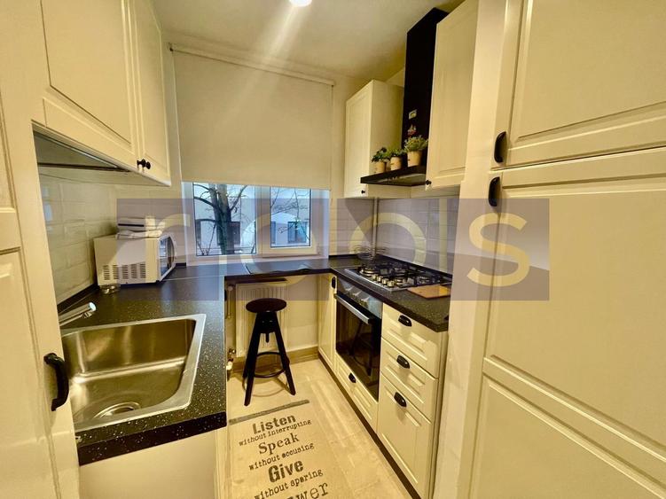 VANZARE APARTAMENT 2 CAMERE METROU PIATA ROMANA ULTRACENTRAL 42MP - 6