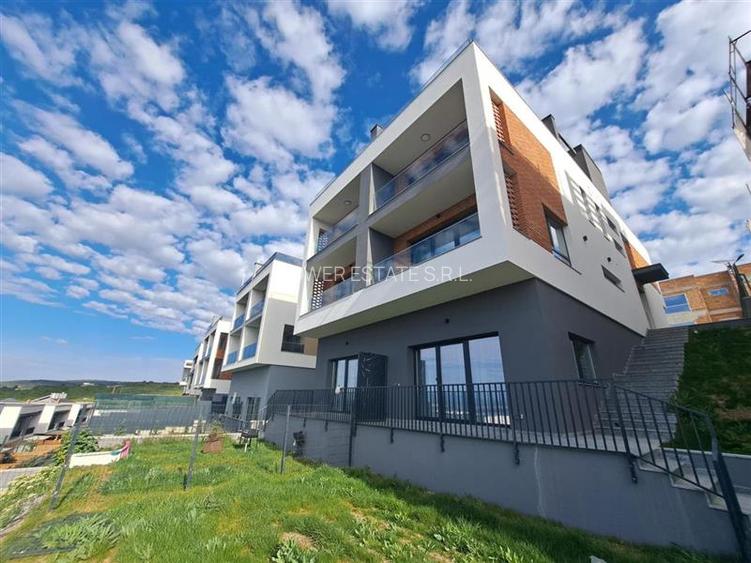 Casa tip duplex, TOTUL NOU, situata in cartierul Voronet! - 2