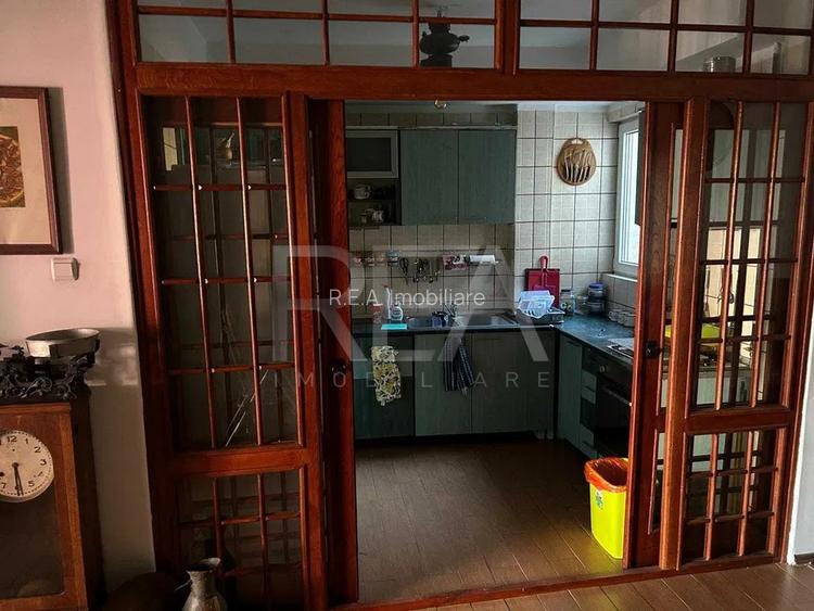 3 camere, Matei Voievod, etaj 1, an 2008, 98 mp - 4