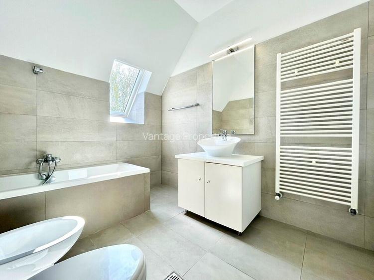 Individual villa with pool, 6 bedrooms, Iancu Nicolae - 17