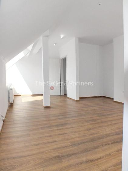 Spatiu birouri central - 11