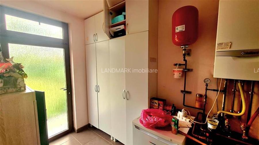 Vila individuala Sanandrei, la asfalt, zona superba - 11