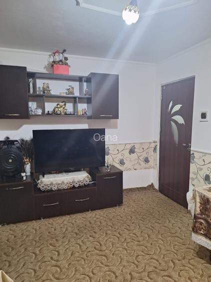 Vând apartament Valea Roșie  - 7