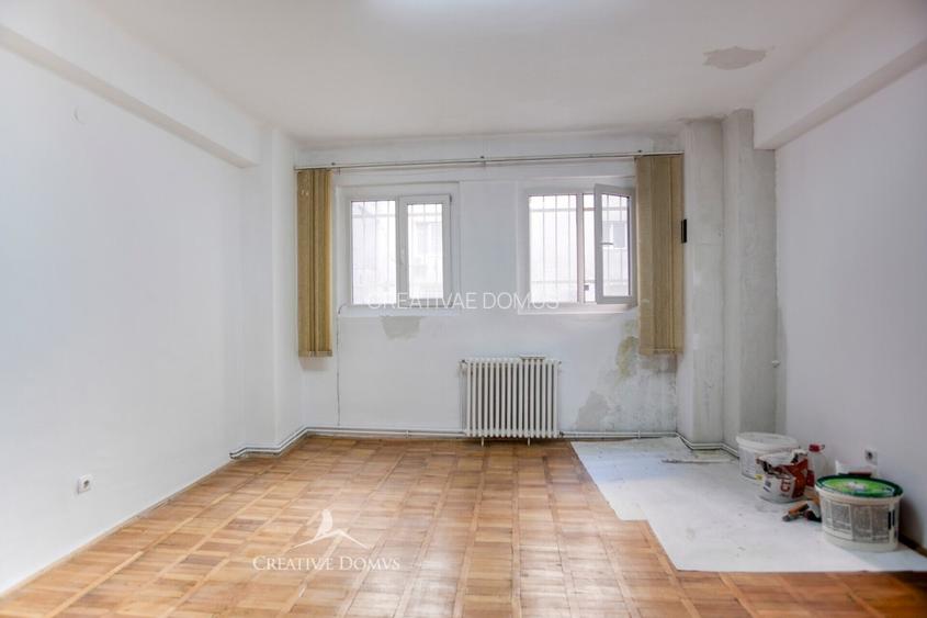 Universitate - Spatiu de birouri, 42 mp, 2 camere - 3