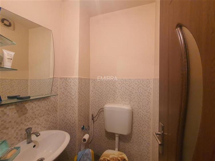 Apartament 3 camere decomandate de vanzare str. Republicii parter - 9
