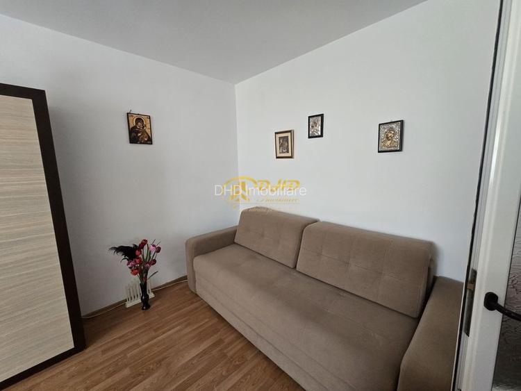 Apartament 3 camere - Tg. Cucu - 2