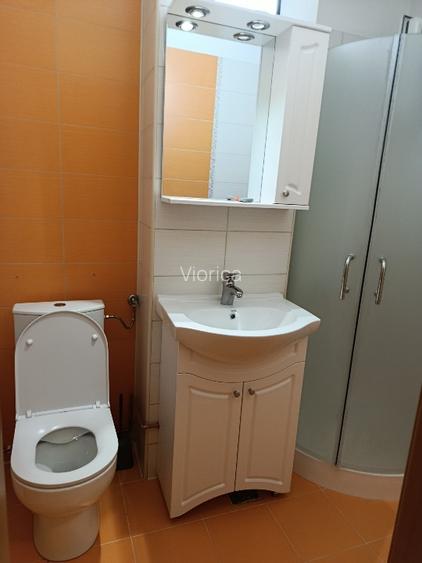 Proprietar, inchiriez apartament cu 3 camere Bld. Cetatii - 8