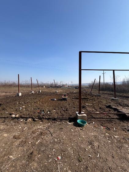 Teren extravilan de vânzare în Petresti  - 4