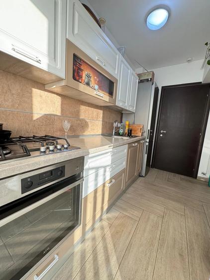 Evergreen Towers-2 Camere 56-etaj intermediar-mobilat