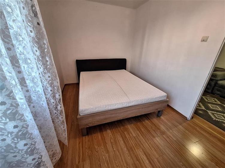 Apartament 3 camere, etaj 1, mobilat, zona Orizont