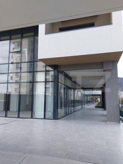 Spațiu de închiriat, la parter, 134 mp utili, zona Noua