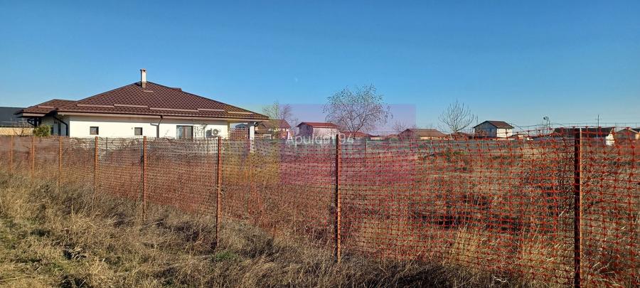 Săbăreni, teren intravilan construibil, cu utilităti in apropiere - 3