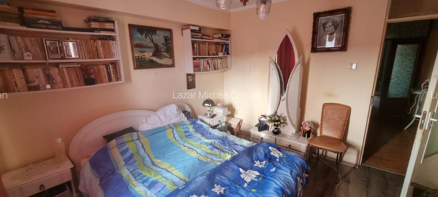 Vand Apartament 4 camere decomandat - 7