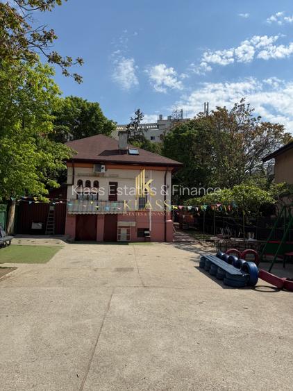 Vilă Interbelică 325 mp | Teren 800 mp | Ideală Grădiniță, Birouri, Clinică - 13