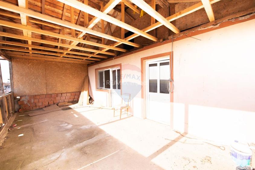 Casa individuala cu 6 camere de vanzare Singureni - 30