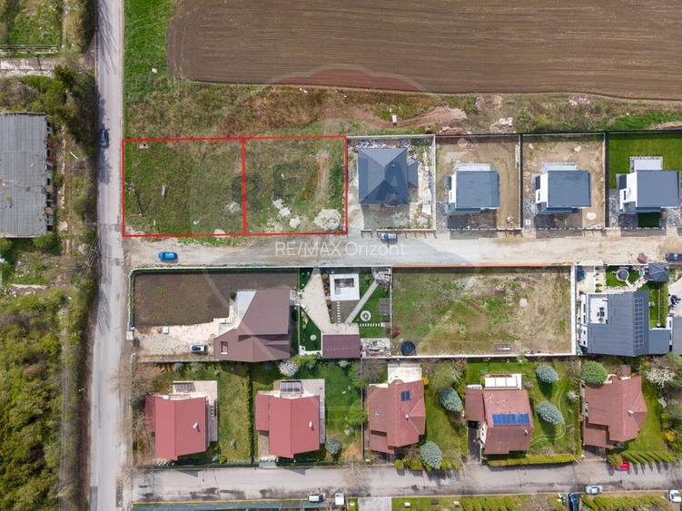 Oportunitate- Teren intravilan Sânpetru -529mp lângă asfalt, utilități - 2