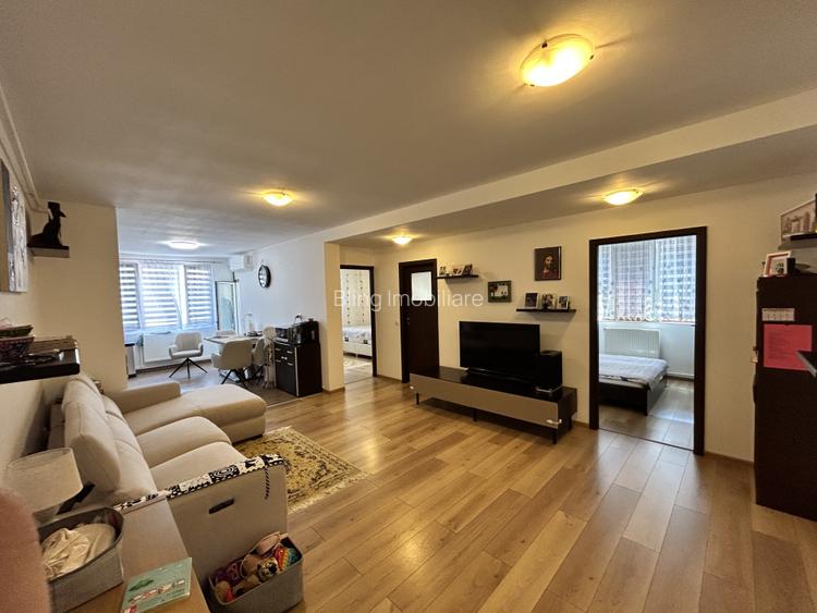 Apartament la cheie cu 3 camere 67mp etaj 1 / parcare zona Terra  - 2