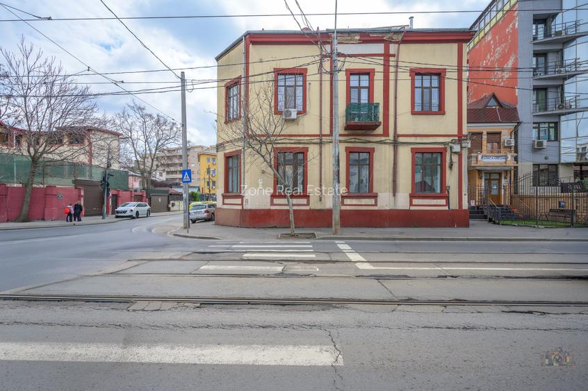 Business cu identitate: Apartament Unirii , demisol, parter si curte accesibila - 32