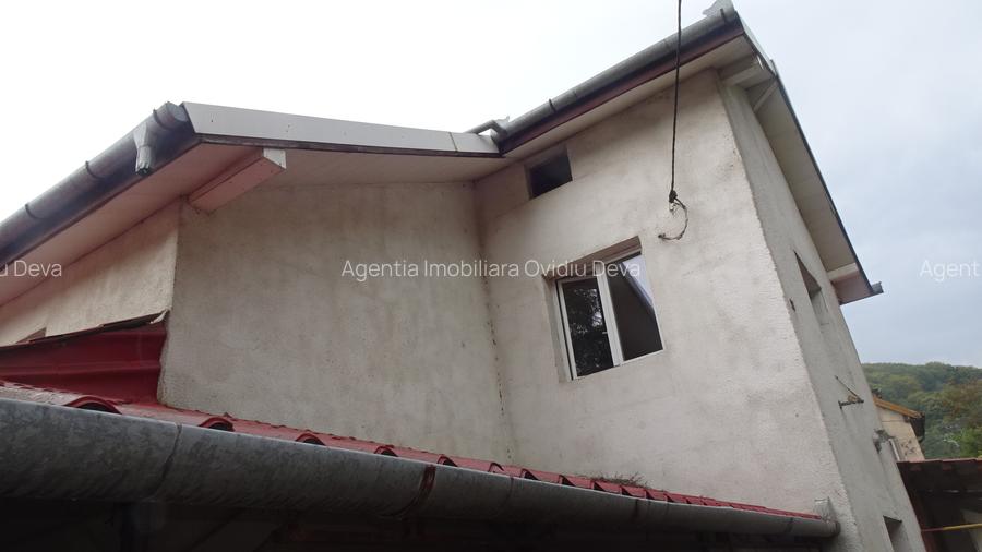 Vand casa in Deva compusa  zona Aurel Vlaicu D+P+E, constructie din anul 2010 - 4