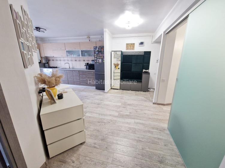 Apartament 3 camere, parcare, str Florilor Floresti Atelierul de Pizza - 21