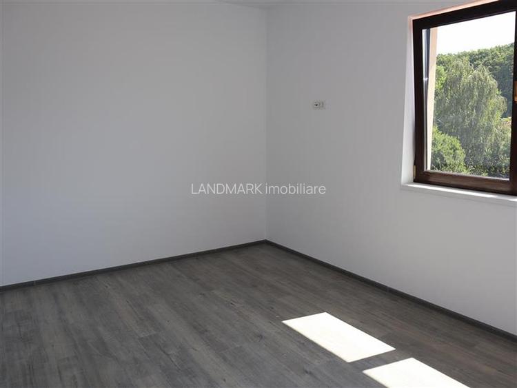 COMISION 0% Duplex despartit prin garaj liziera padurii Dumbravita - 19