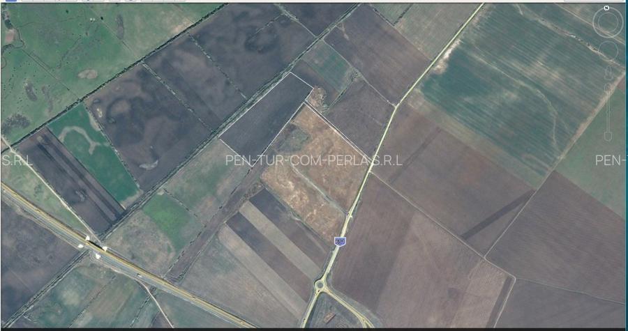 teren langa nodul de autostrada - 3