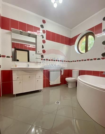 Casa / Vila cu 8 camere de închiriat în zona Aviatiei - 9