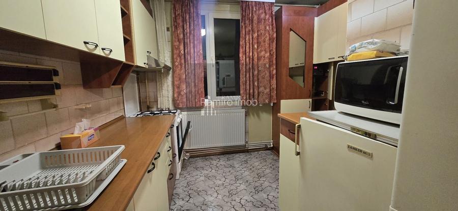APARTAMENT 3 CAMERE, APARATORII PATRIEI/MOLDOVITA, CENTRALA, PARCARE - 5