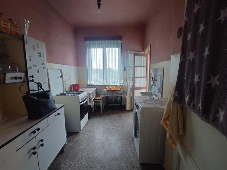 Apartament 2 camere Brad - 12