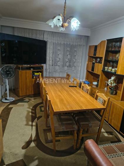 Apartament cu 4 camere, etaj 3, VASLUI zona CENTRU - DONICI; - 2