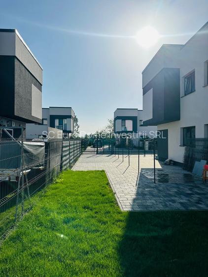 Casa mobilata si utilata nou cu acces pe drum asfaltat aproape de Mall Coresi - 4