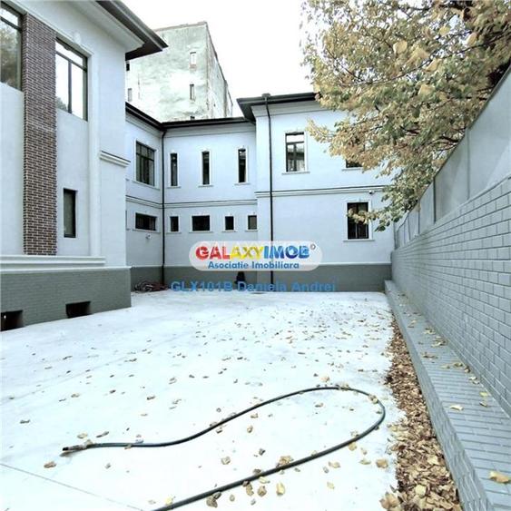 De vanzare VILA cu 26 camere + TEREN 450 mp ULTRACENTRAL 2800000 EURO - 2