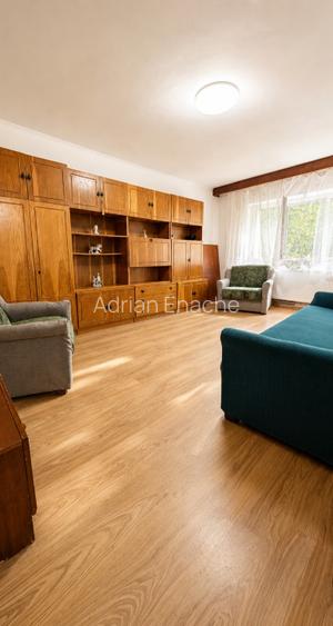 Vând apartament cu 2 camere, centrala, bloc anvelopat, termopane, parter înalt  - 5