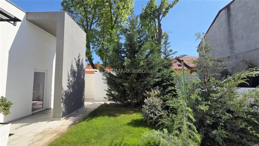 VILA PE PARTER SUPERBA MOBILATA / UTILATA CU PISICINA SI TEREN GENEROS - 2