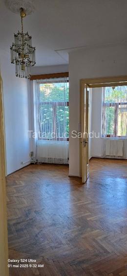 Vnd apartament în vilă zonă centrală - 5
